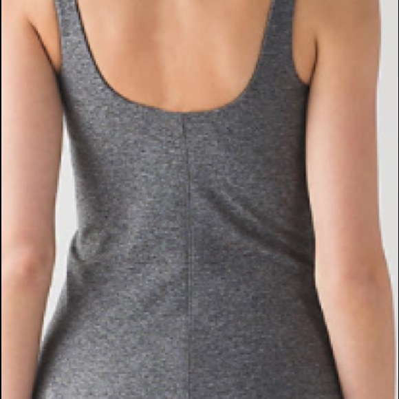 Lululemon gray tank top size 4. Great condition - Picture 2 of 2